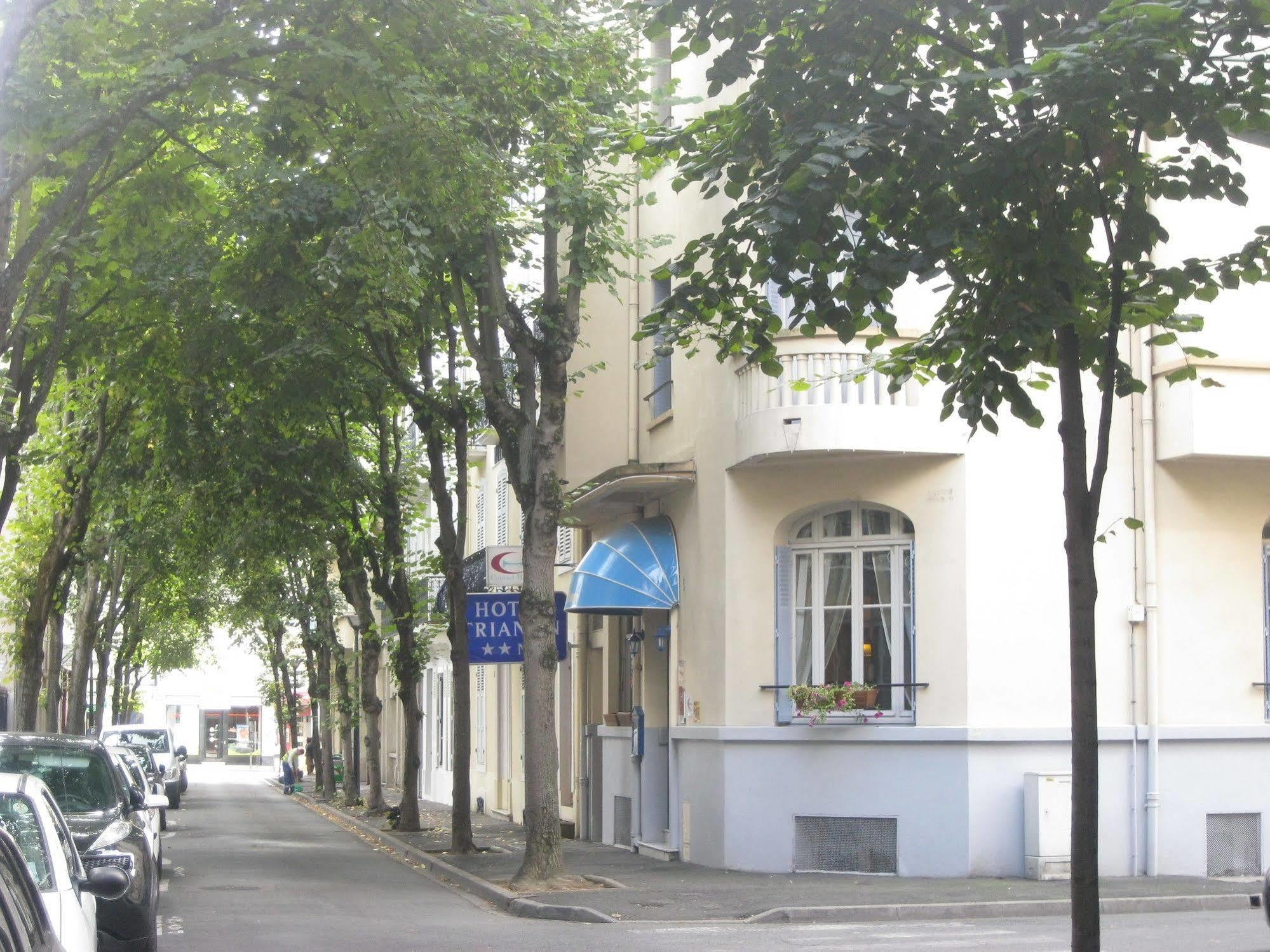 Trianon Hotell Vichy Eksteriør bilde